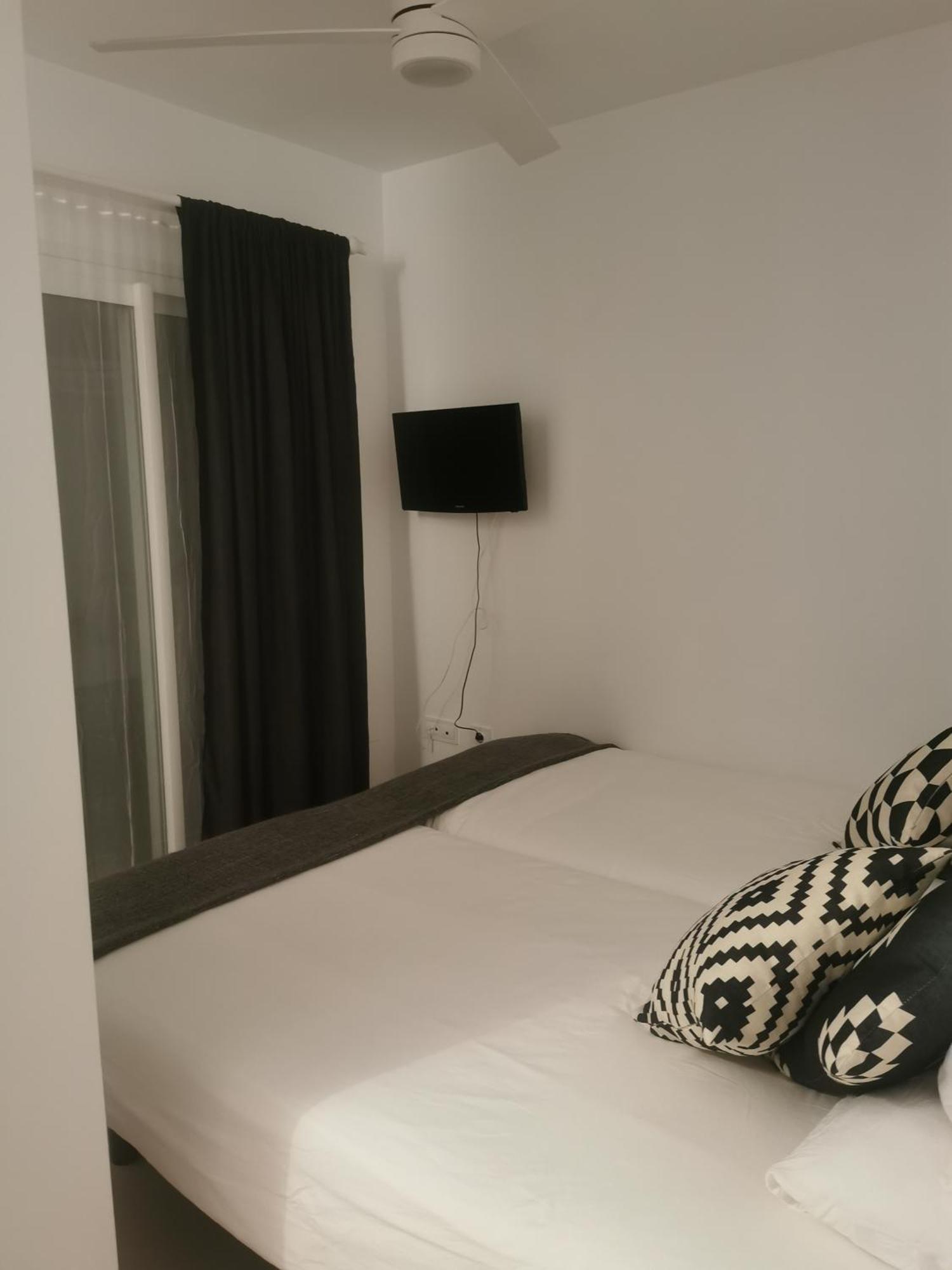 Beach Room Calasol La Cala Del Moral ภายนอก รูปภาพ